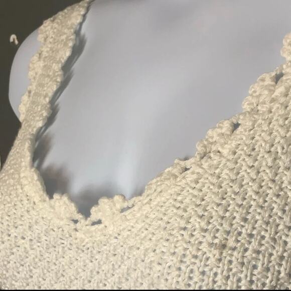 Debut Cream Crochet Knit Cropped Tank Top Open Back Scalloped S/M - Picture 6 of 10